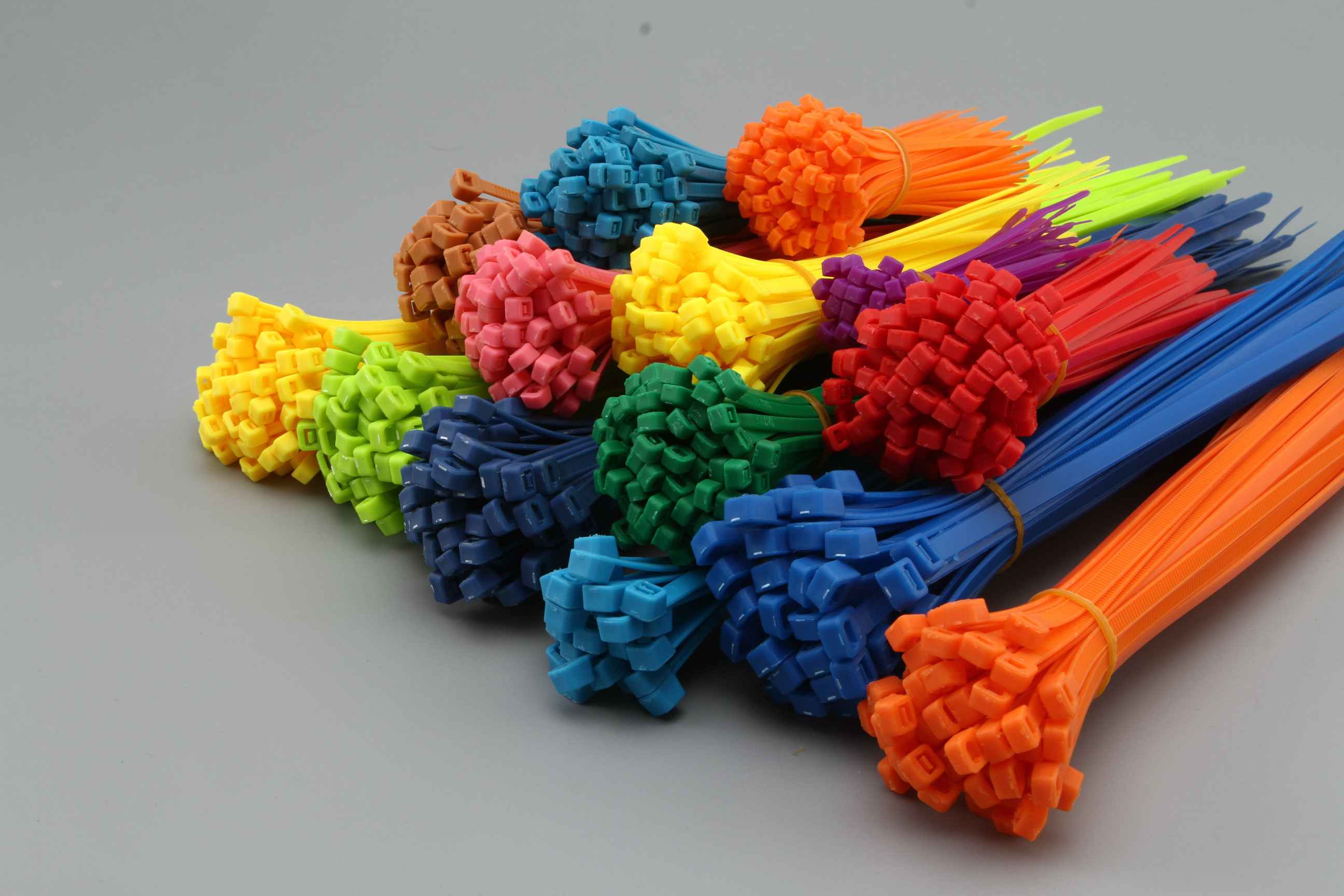 Mối quan hệ cáp nylon có thể điều chỉnh